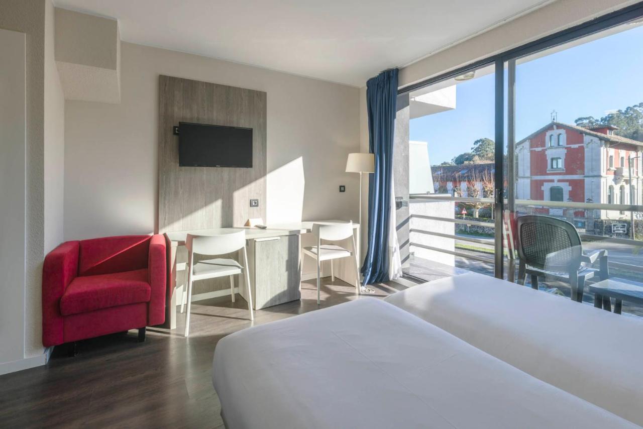 Hotel La Palma De Llanes Εξωτερικό φωτογραφία