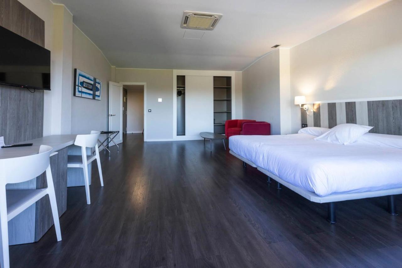 Hotel La Palma De Llanes Εξωτερικό φωτογραφία
