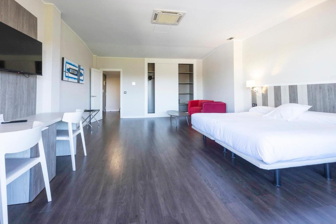 Hotel La Palma De Llanes Εξωτερικό φωτογραφία