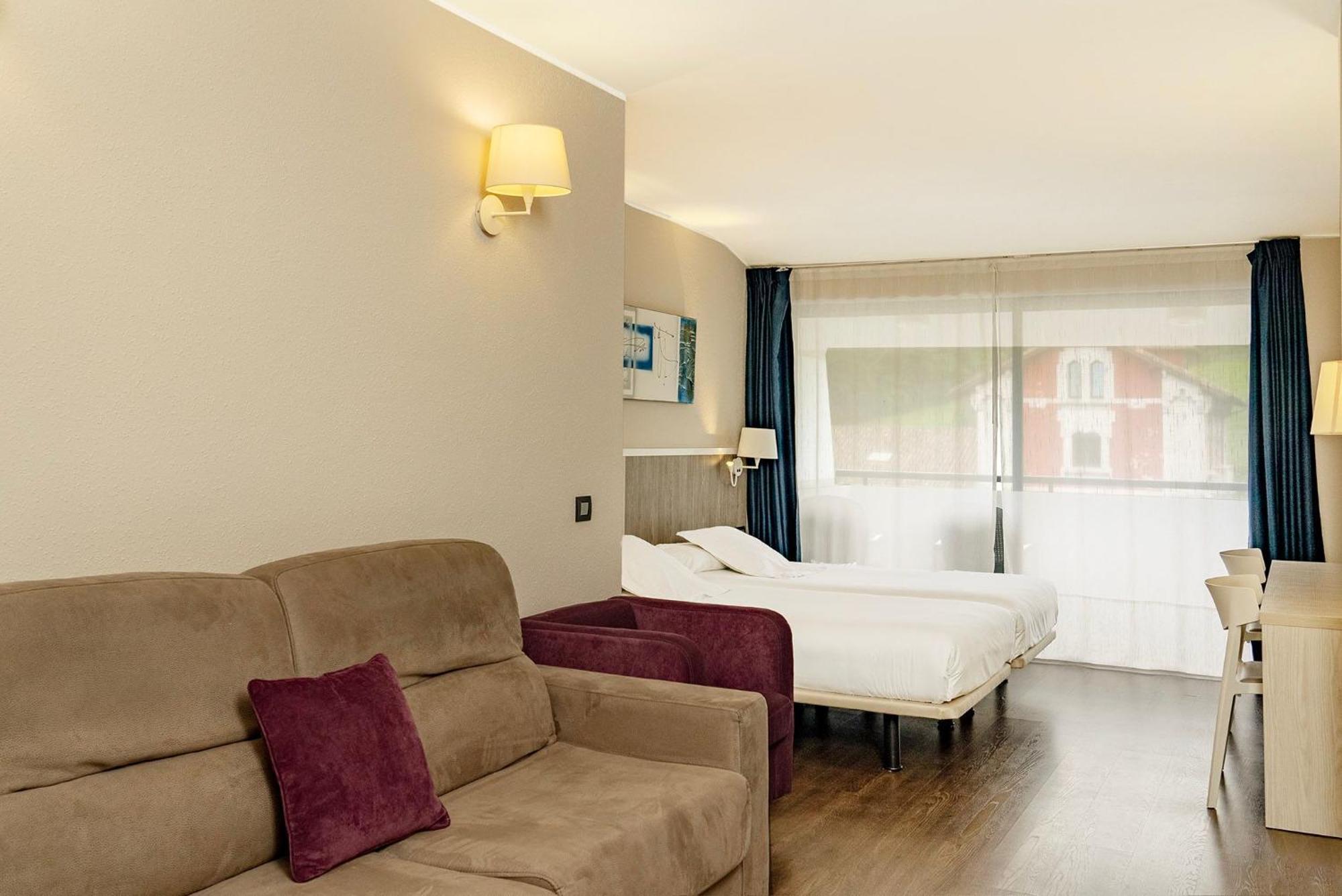Hotel La Palma De Llanes Εξωτερικό φωτογραφία